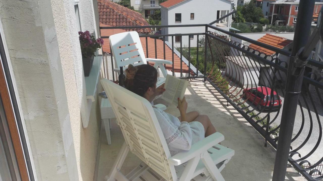 Apartmani Ljubica Kastela Bagian luar foto