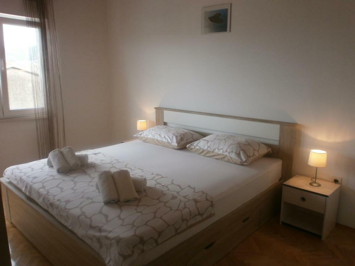 Apartmani Ljubica Kastela Bagian luar foto