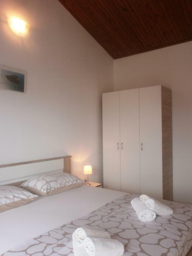 Apartmani Ljubica Kastela Bagian luar foto