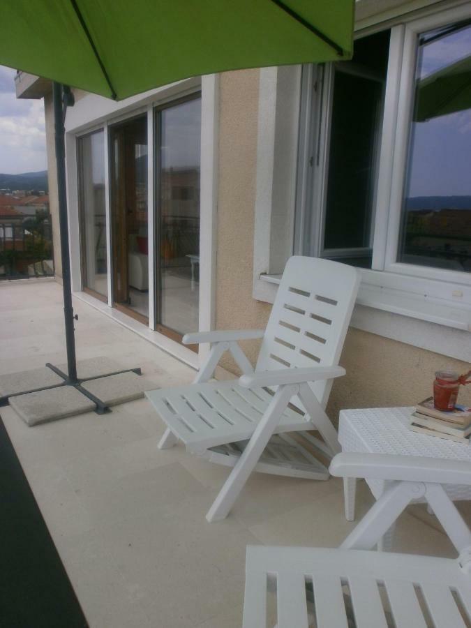 Apartmani Ljubica Kastela Bagian luar foto