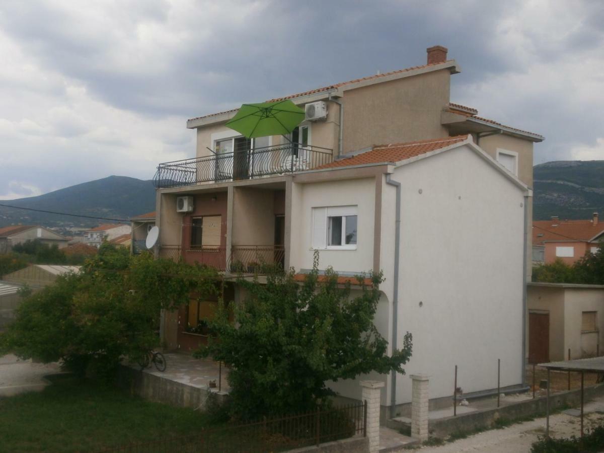Apartmani Ljubica Kastela Bagian luar foto
